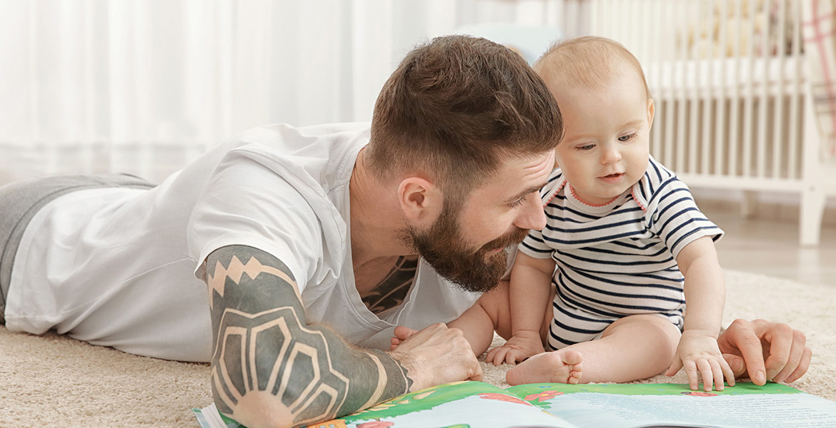 Pourquoi Lire Des Histoires Et Des Comptines Aux Enfants Autour De Bebe