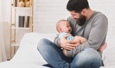 Calmer un bébé qui pleure