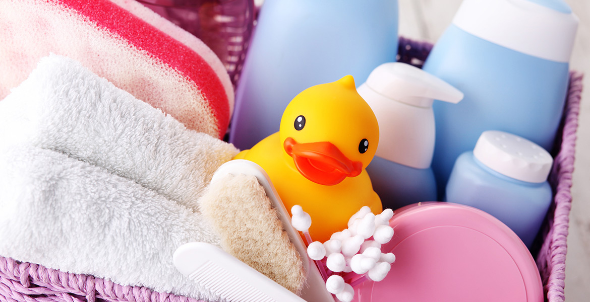 Quels Sont Les Produits De Toilette Indispensables Pour Bebe Adbb