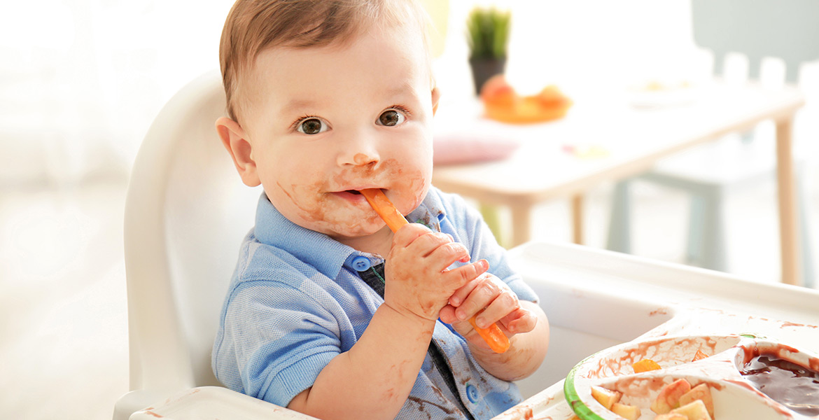 Diversification alimentaire de bébé : quels aliments introduire et