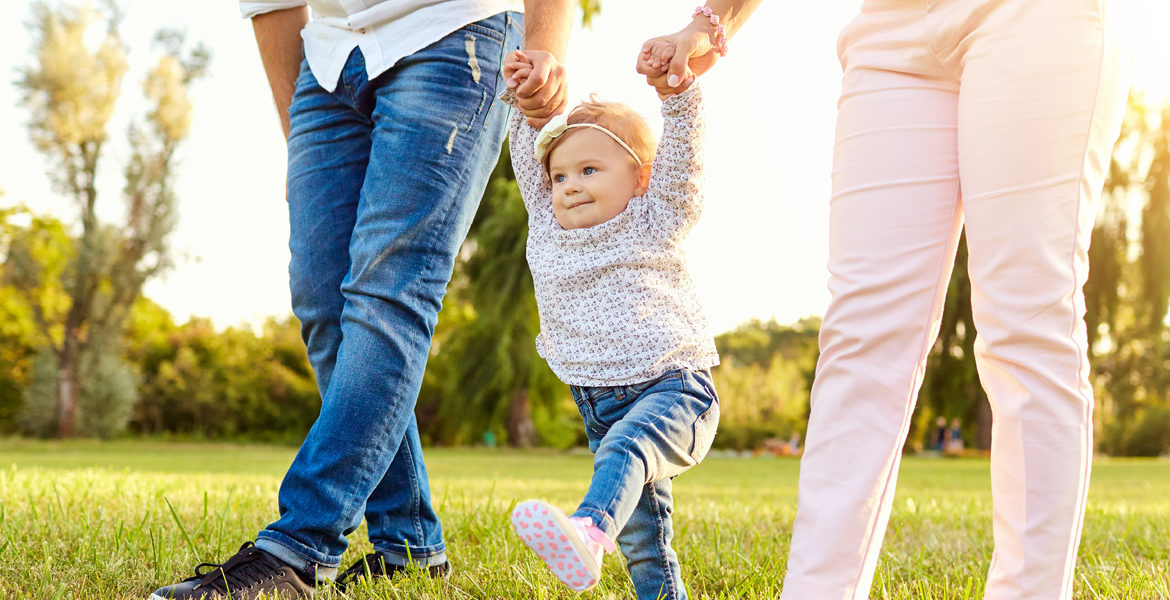 8 petits jeux pour mains de bébé