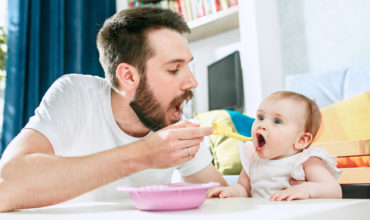 Conseils-bebe-mange-bien