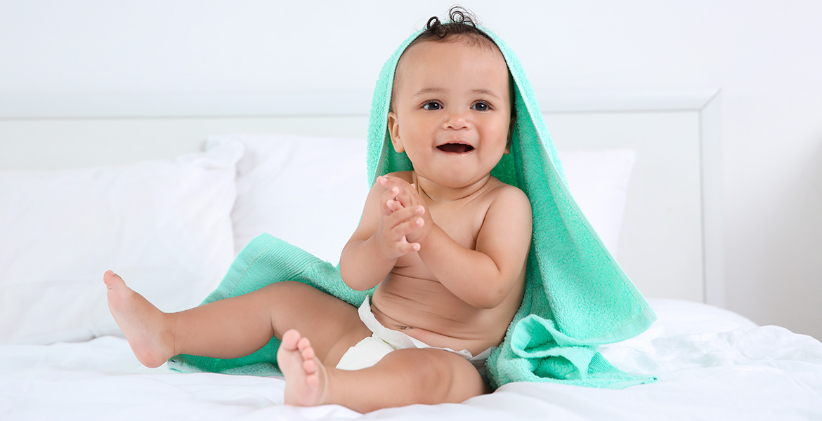 Sortie de bain : pourquoi et comment la choisir ?, Autour de bébé