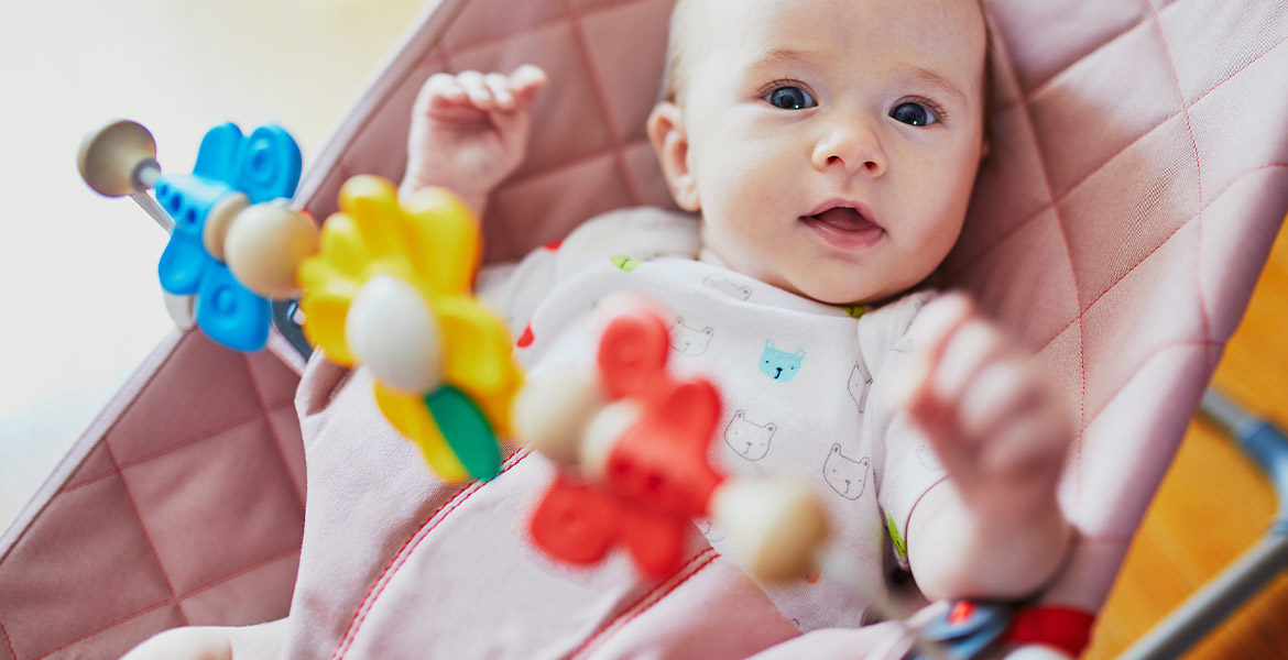 Comment choisir le meilleur transat pour bébé ?, Autour de bébé