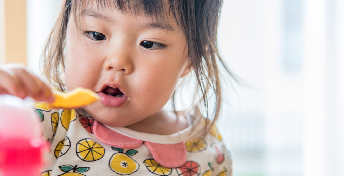 Qu Est Ce Que La Diversification Alimentaire Menee Par L Enfant Autour De Bebe Conseils