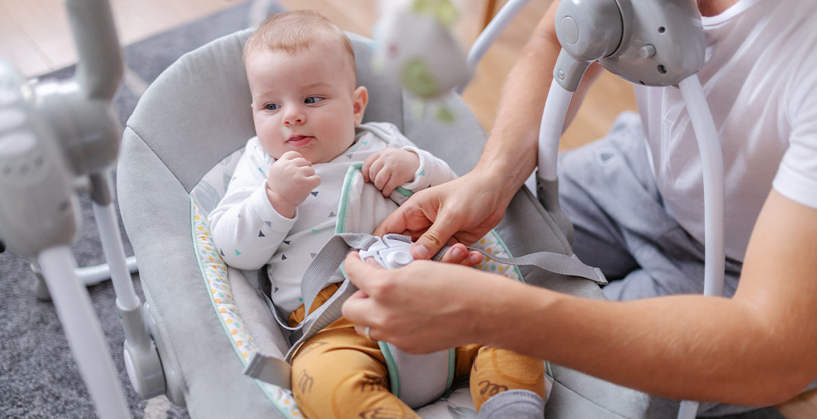 4 critères pour choisir une balancelle pour bébé, Autour de bébé