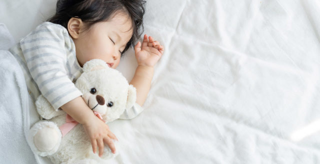 Pourquoi le doudou est important pour bébé ?