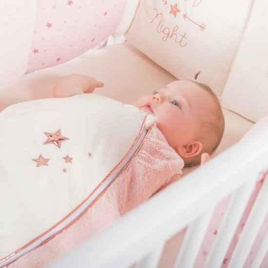 Protège barreaux de lit esmée de Sauthon baby deco sur allobébé