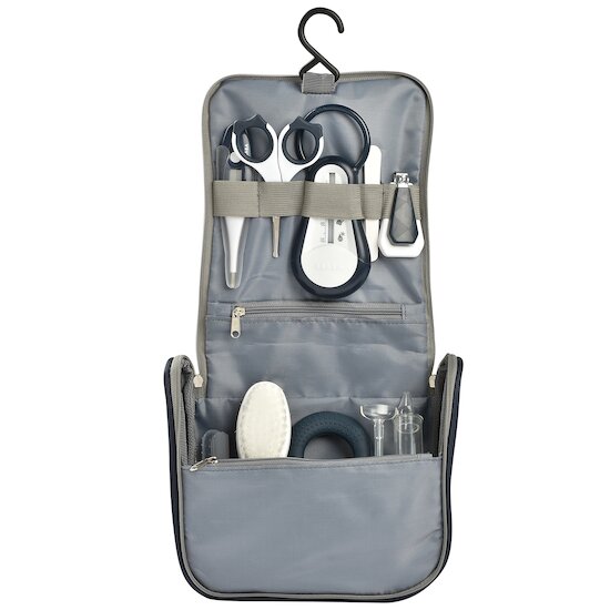 Béaba Trousse de toilette nomade 9 accessoires night blue  Béaba Trousse de toilette nomade 9 accessoires night blue