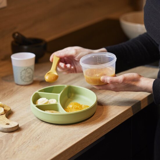 Thermobaby Assiette compatimentée silicone Vert Cactus  Thermobaby Assiette compatimentée silicone Vert Cactus
