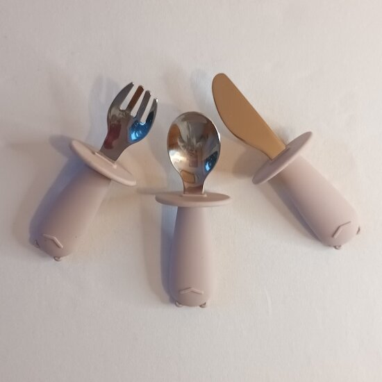 Babireva Set de 3 couverts inox avec colerette de protection Rose pale  Babireva Set de 3 couverts inox avec colerette de protection Rose pale