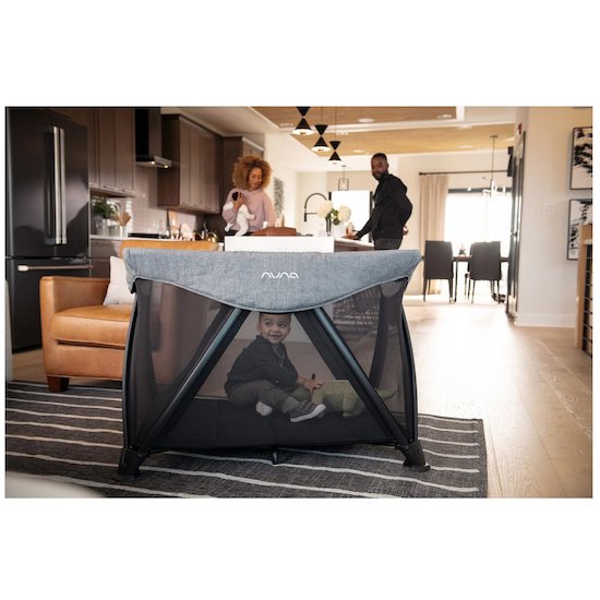 Nuna Lit de voyage Sena Aire Caviar  Nuna Lit de voyage Sena Aire Caviar