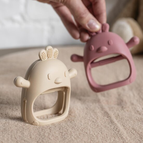 Nattou Moufle de dentition silicone Vieux Rose  Nattou Moufle de dentition silicone Vieux Rose