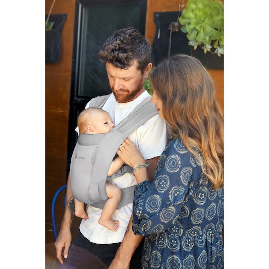 Ergobaby Porte-bébé Embrace Soft Air Mesh Gris  Ergobaby Porte-bébé Embrace Soft Air Mesh Gris