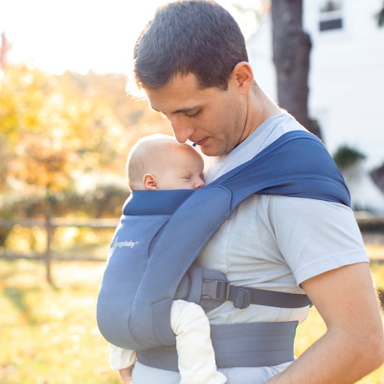 Ergobaby Porte-bébé Embrace Soft Air Mesh Bleu 