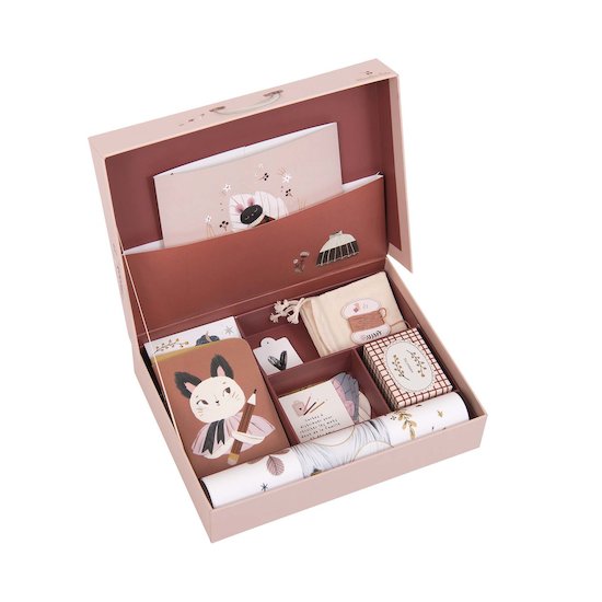 Kit Cadeau naissance Fille 7 articles + Berceau