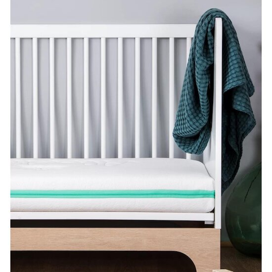 Kadolis Matelas bébé Aloé R à plat Blanc  Kadolis Matelas bébé Aloé R à plat Blanc