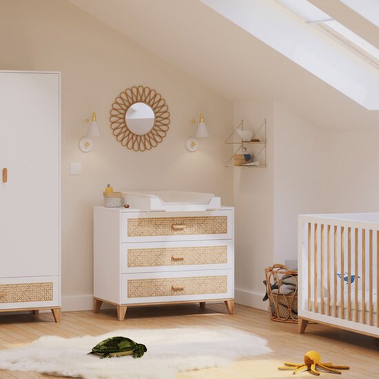 Théo Chambre bébé complète Nami Blanc : lit 60x120, commode, armoire  