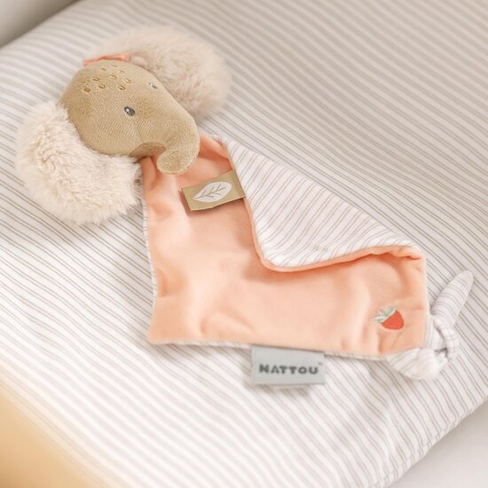 Nattou Mini-doudou éléphant Oli Rose  Nattou Mini-doudou éléphant Oli Rose