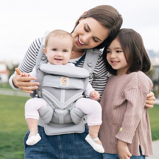 Ergobaby Porte-bébé Omni Classic Mesh Onyx Gris  Ergobaby Porte-bébé Omni Classic Mesh Onyx Gris