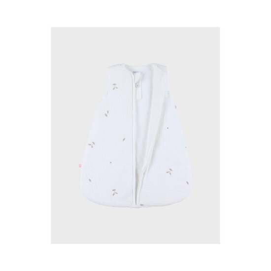 Noukie's Gigoteuse brodée en gaze de coton bio F&O Blanc 50 cm Noukie's Gigoteuse brodée en gaze de coton bio F&O Blanc 50 cm