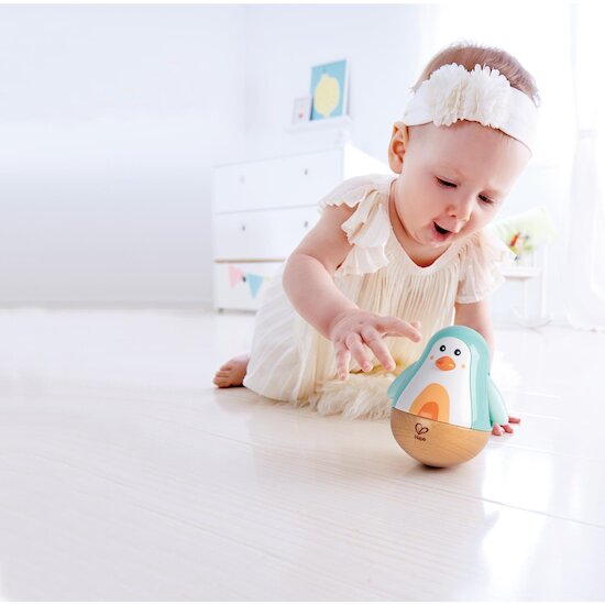 Hape Pingouin culbuto Blanc et turquoise  Hape Pingouin culbuto Blanc et turquoise