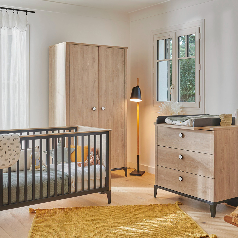 Galipette - Chambre bébé complète Marcel Chêne Blond Et Noir : Lit 70x140, Commode 3 tiroirs, Armoire 2 portes   Galipette