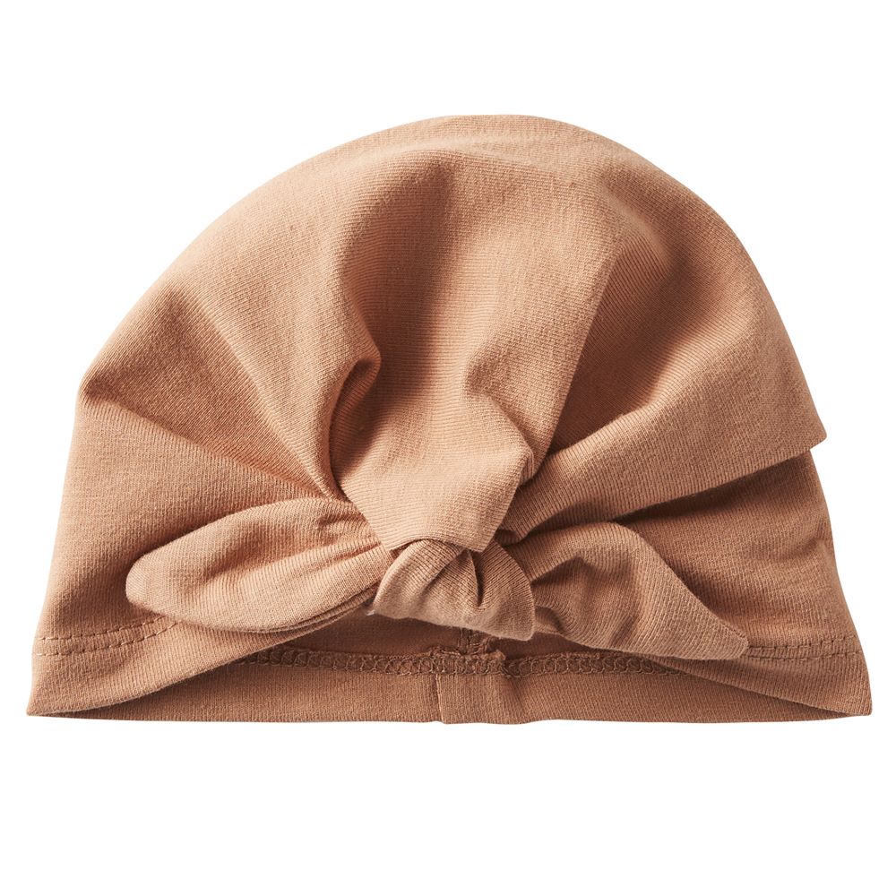 La tendance turban bonnet naissance pour bébé fille