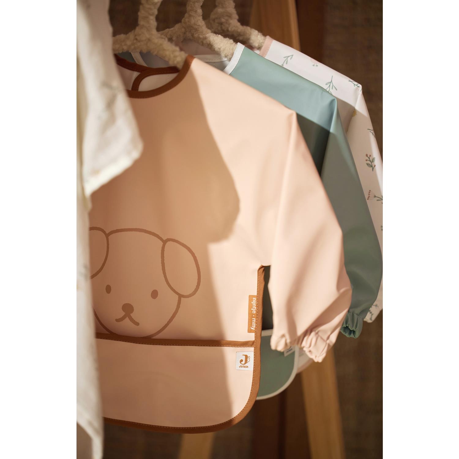 Jollein - Bavoir à manches imperméable Miffy Peekaboo ROSE Jollein